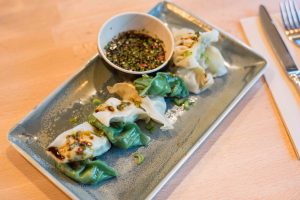Gyozas con salsa kimuchi